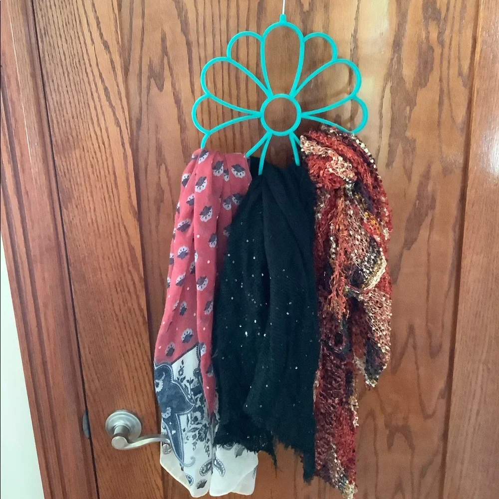 Set of 3 Scarves set with flower hanger